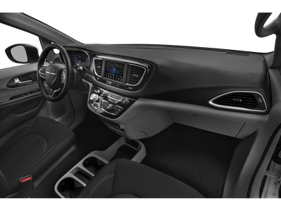 2020 Chrysler Voyager L