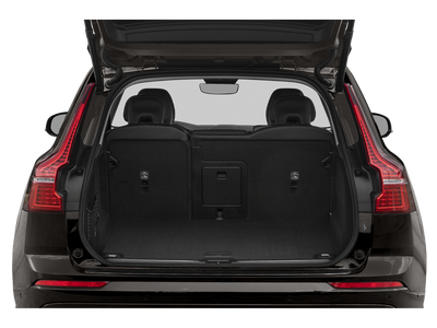 2022 Volvo XC60 B5 Momentum