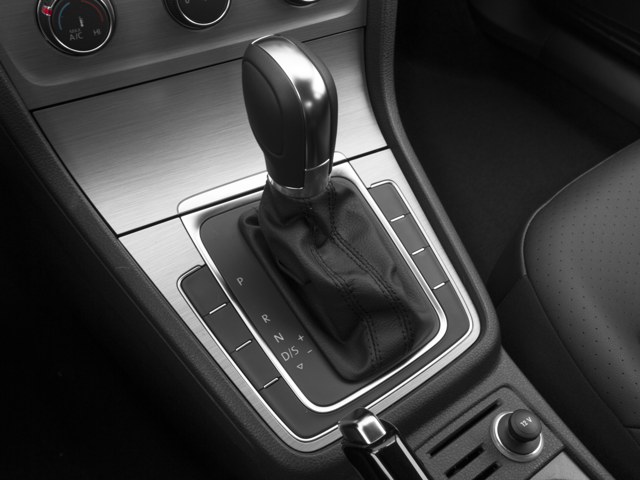 2017 Volkswagen Golf TSI SE 4-Door