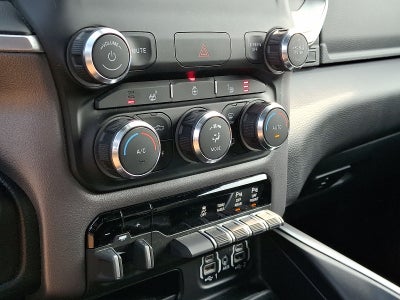 2022 RAM 1500 Big Horn Crew Cab 4x4 5'7" Box