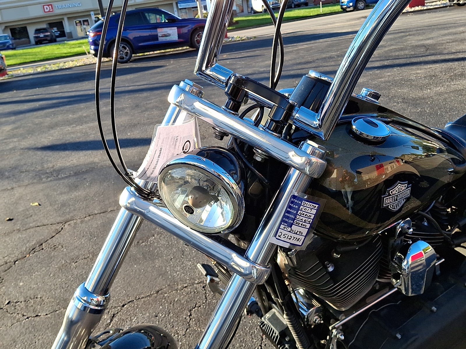 2017 Harley-Davidson Dyna Wide Glide Base