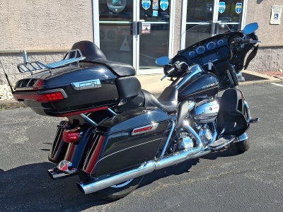 2017 Harley-Davidson Ultra Limited Low Base