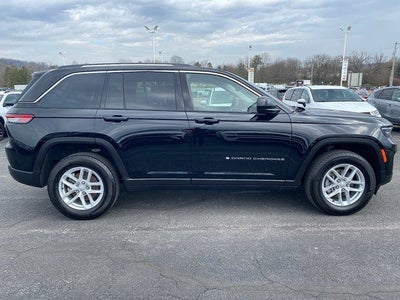 2023 Jeep Grand Cherokee Laredo X