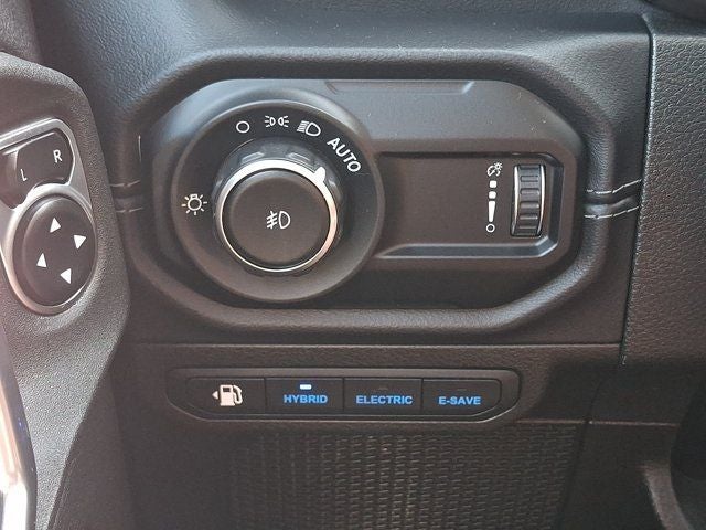2024 Jeep Wrangler Sahara 4xe