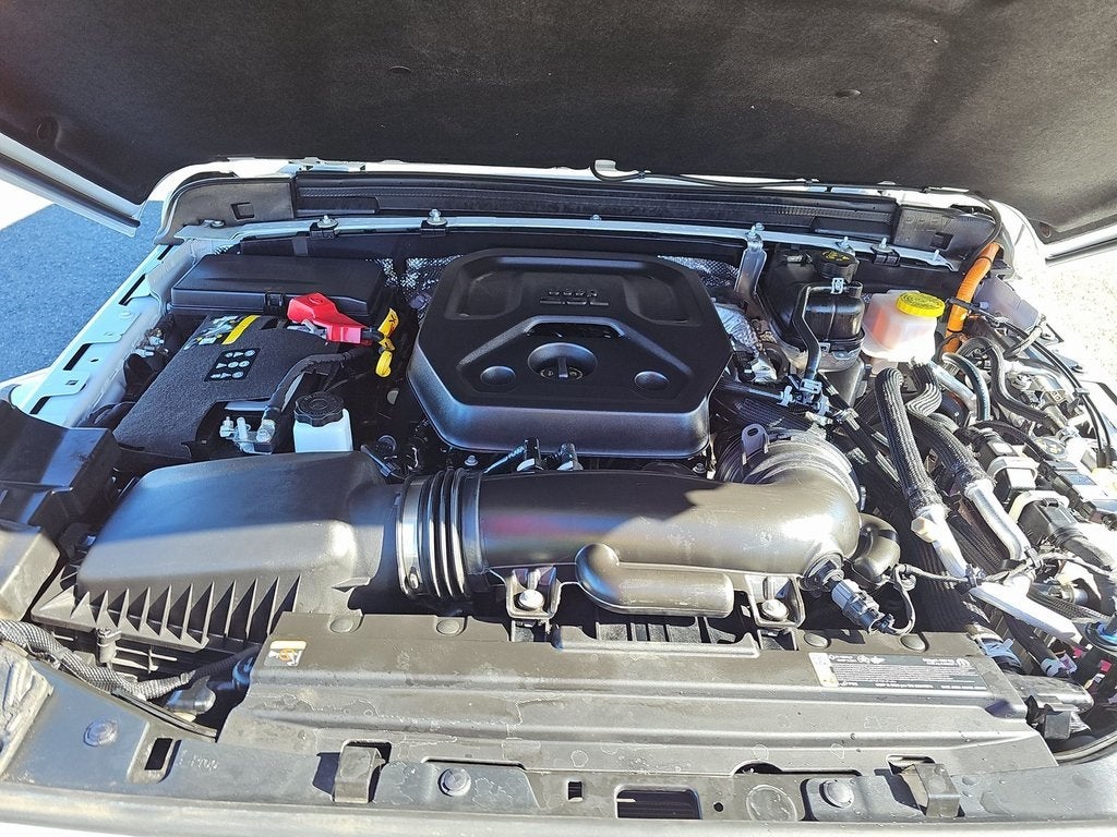 2025 Jeep Wrangler Sahara 4xe