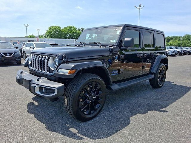 2025 Jeep Wrangler Sahara 4xe