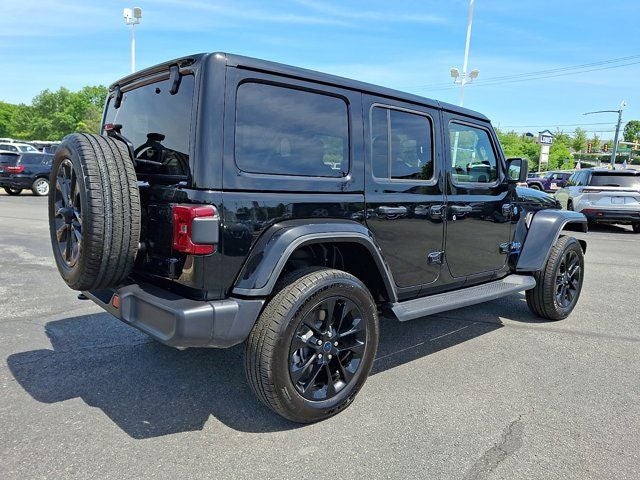 2025 Jeep Wrangler Sahara 4xe