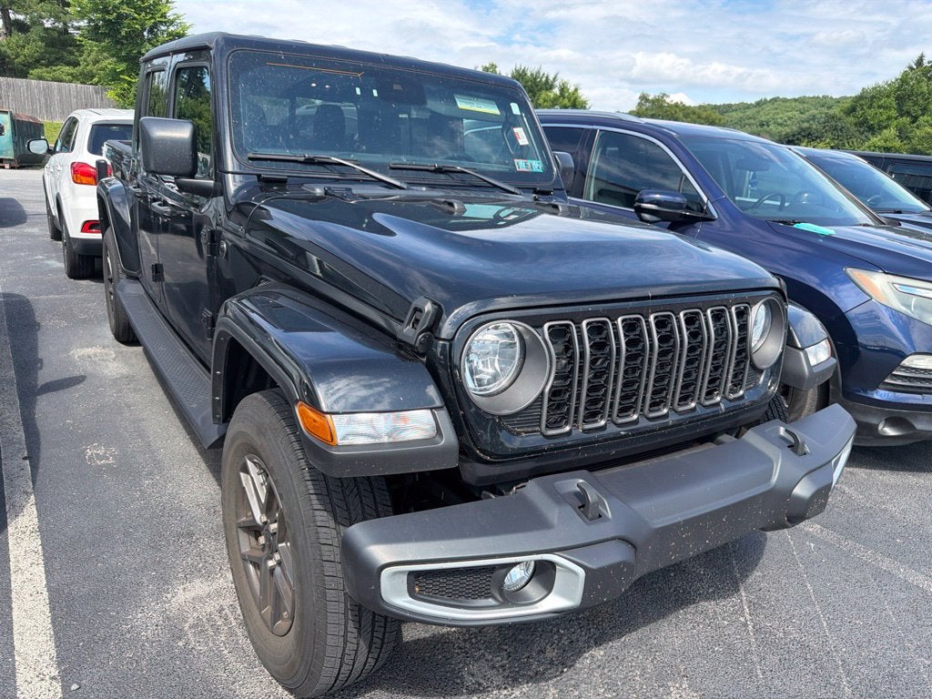 2024 Jeep Gladiator Sport S