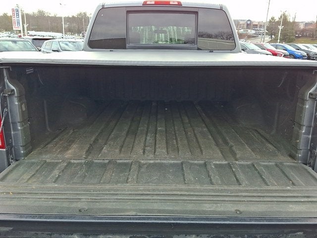 2015 Nissan Titan SV