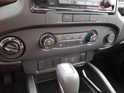 2024 Nissan Frontier SV