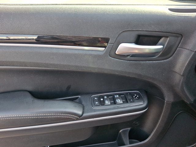 2019 Chrysler 300 S