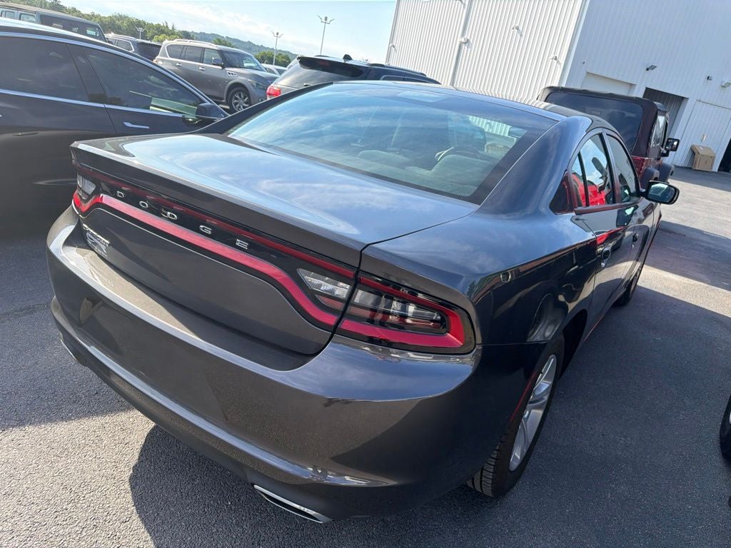 2016 Dodge Charger SE