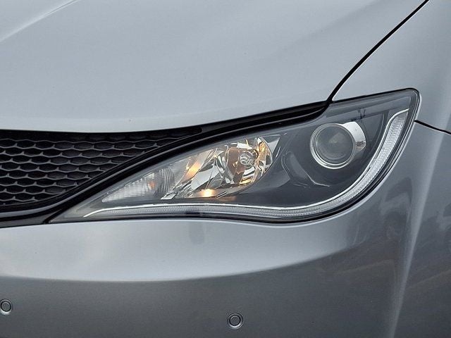 2019 Chrysler Pacifica Touring L Plus
