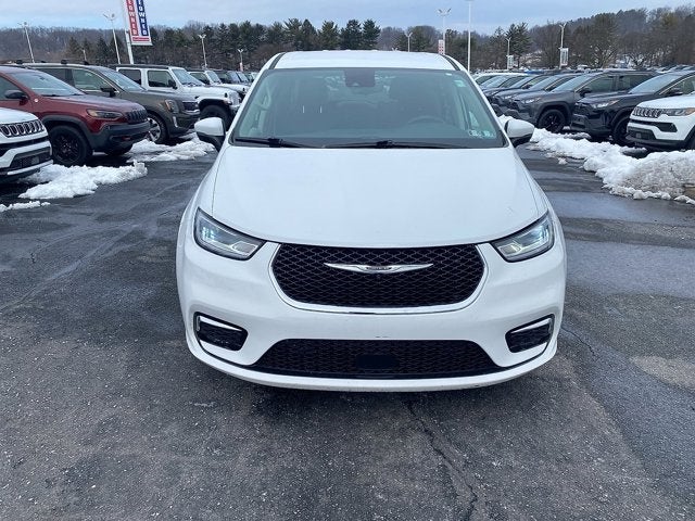 2023 Chrysler Pacifica Hybrid Touring L