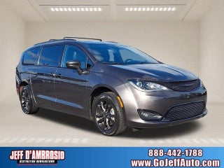 2020 Chrysler Pacifica Launch Edition