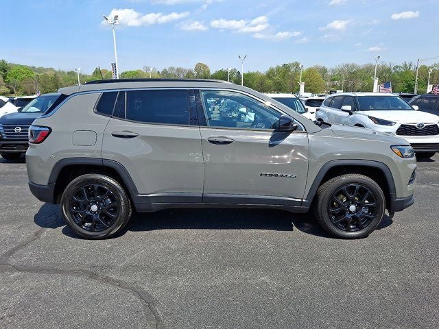 2023 Jeep Compass Latitude Lux