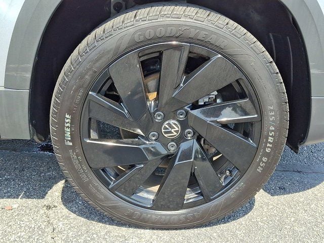 2024 Volkswagen Taos 1.5T SEL