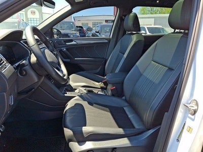 2024 Volkswagen Tiguan 2.0T SE R-Line Black