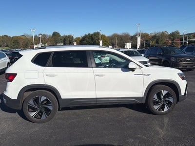 2024 Volkswagen Taos 1.5T SE