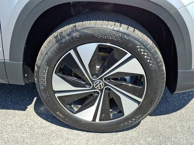 2024 Volkswagen Taos 1.5T SE