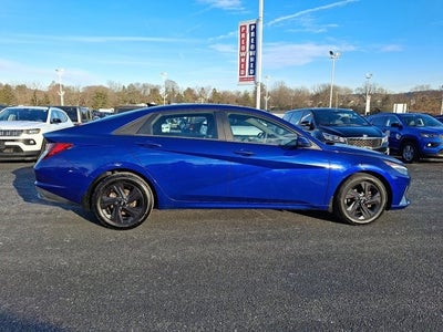 2022 Hyundai Elantra SEL