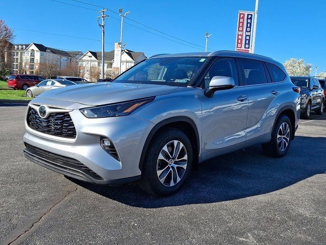 2023 Toyota Highlander XLE