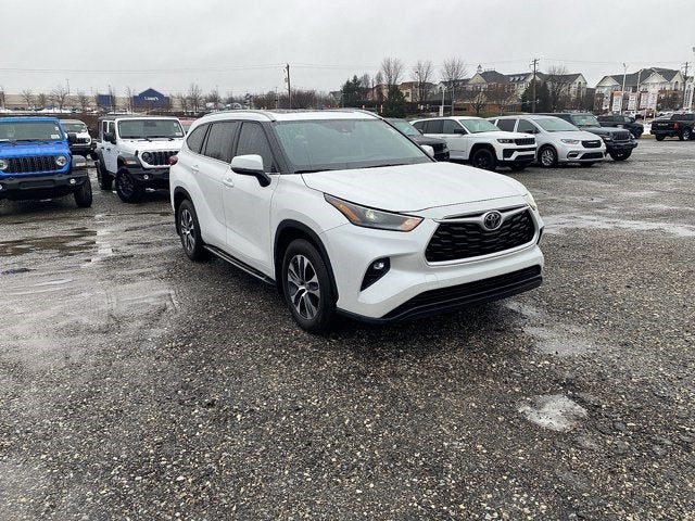 2024 Toyota Highlander XLE
