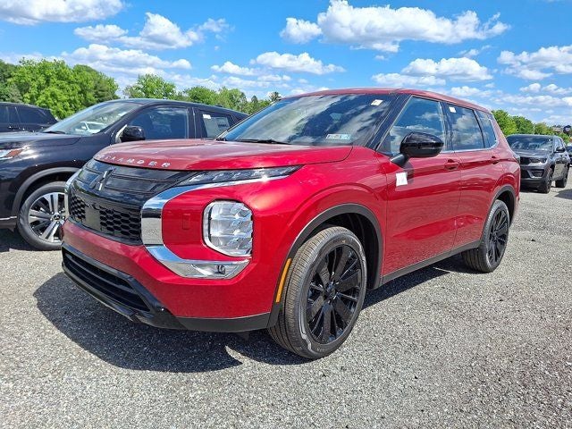 2026 Mitsubishi Outlander LE