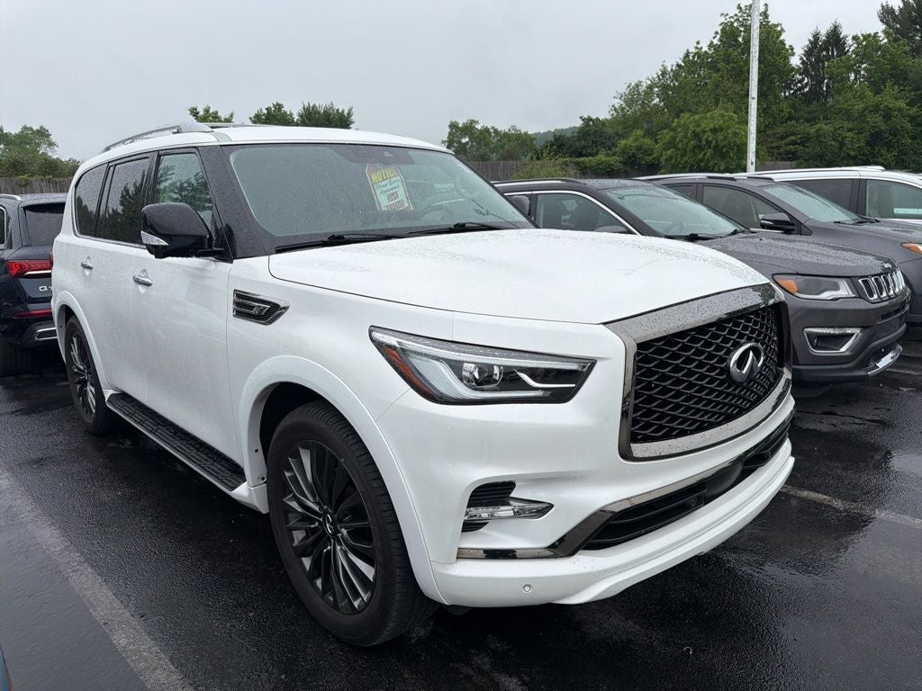 2023 INFINITI QX80 Premium Select