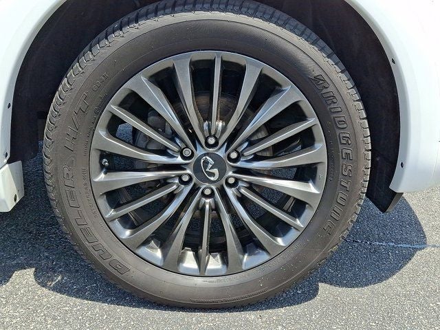 2023 INFINITI QX80 Premium Select