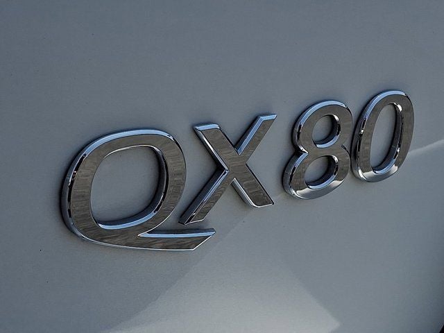 2023 INFINITI QX80 Premium Select