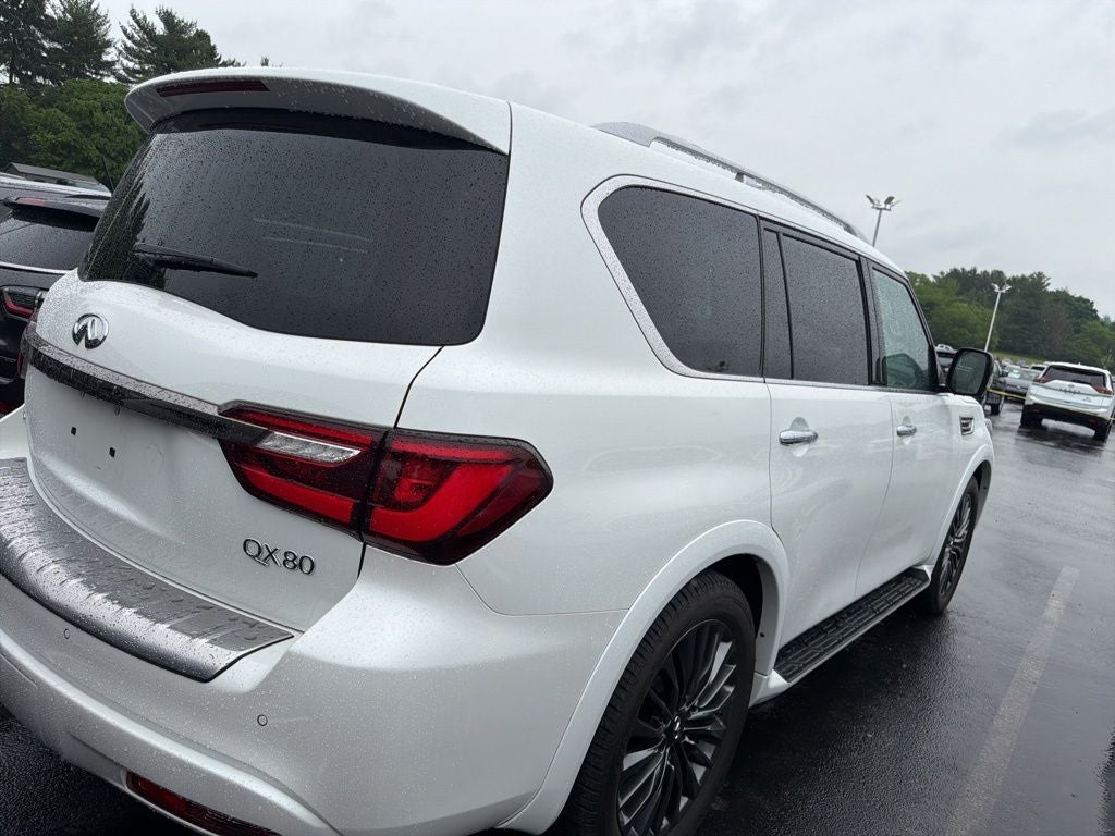 2023 INFINITI QX80 Premium Select