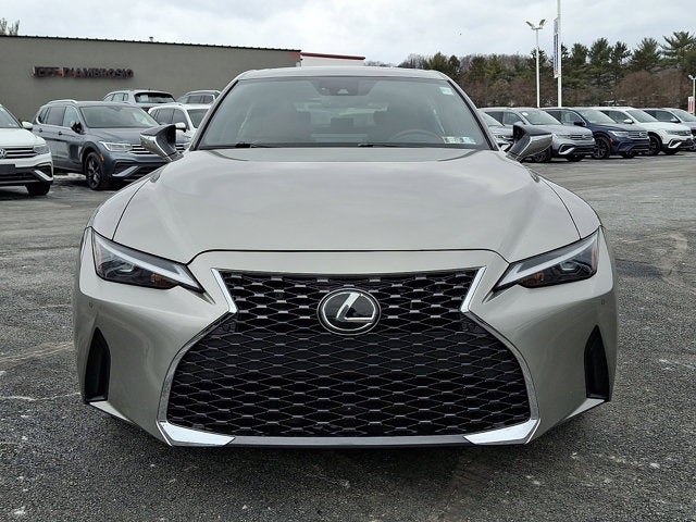 2023 Lexus IS 300