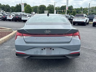 2022 Hyundai Elantra SEL