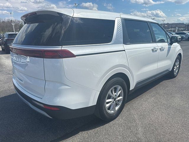 2022 Kia Carnival LX