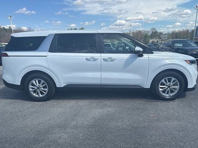 2022 Kia Carnival LX
