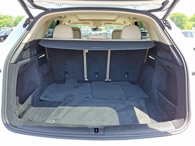 2023 Audi Q5 45 S line Premium quattro
