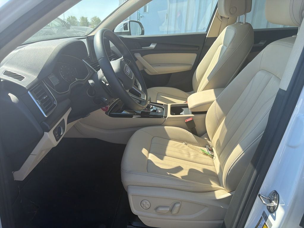 2023 Audi Q5 45 S line Premium quattro