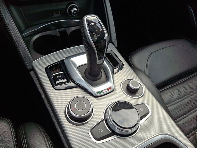 2022 Alfa Romeo Stelvio Veloce