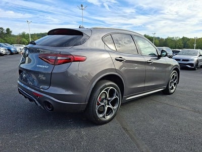 2022 Alfa Romeo Stelvio Veloce