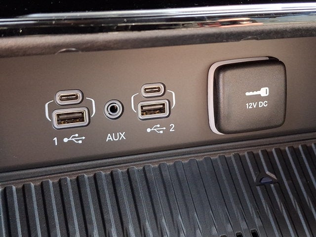 2027 Jeep Grand Cherokee Laredo Altitude