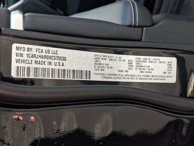 2027 Jeep Grand Cherokee Laredo Altitude