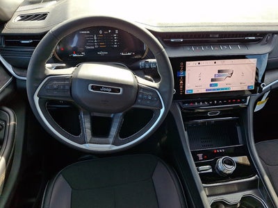 2027 Jeep Grand Cherokee Laredo Altitude