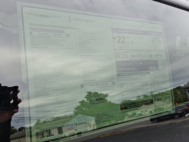 2026 Chrysler Pacifica Select