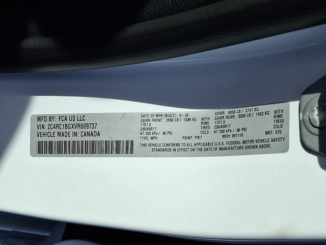 2027 Chrysler Pacifica Select